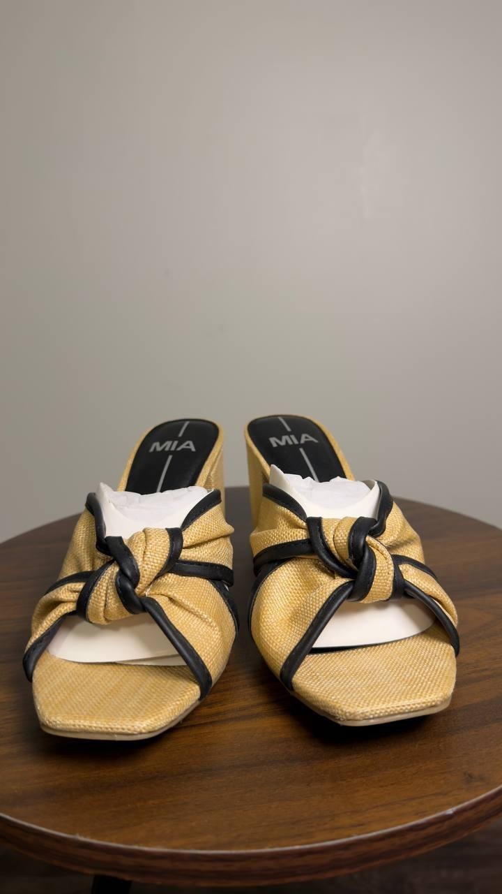 MIA  Shoes   Block  Heel  Sandals  Natural/Black  7M  New  $60
