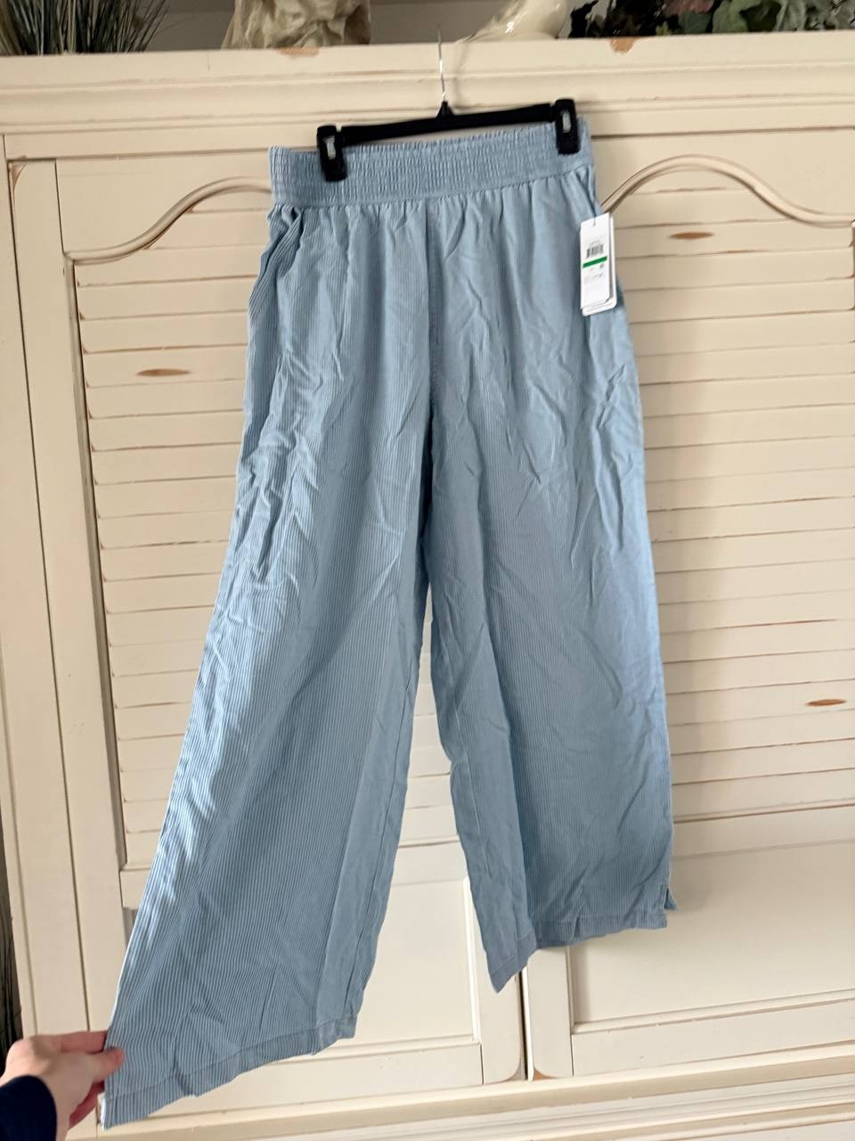 DKNY Men’s Wide Leg Ankle Pant Blue Size L NWT $79.50 – Modern Relaxed Fit