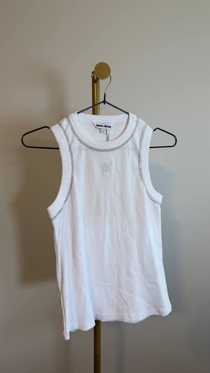 DKNY Rhinestone Trim Ribbed Tank Top White  Size PS NWOT needs washing