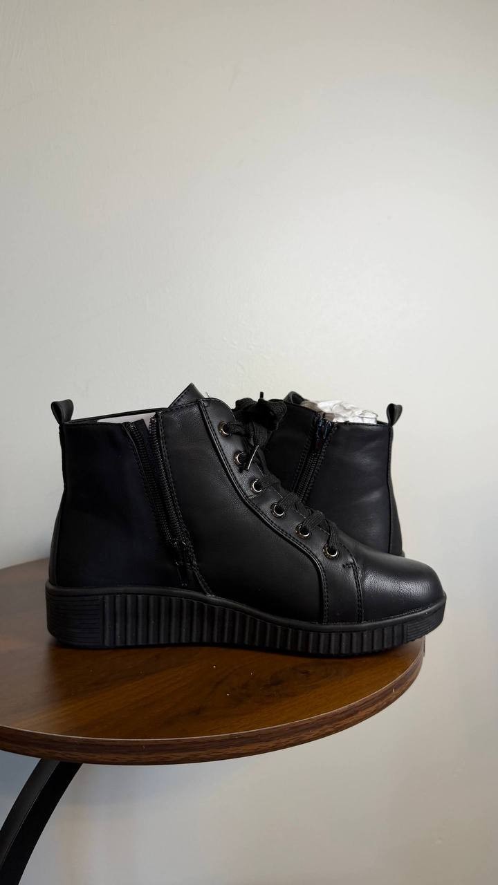 Easy Works Hollyann Boots 7.5W Black Faux Leather Slip‑Resistant NIB msrp$85.95
