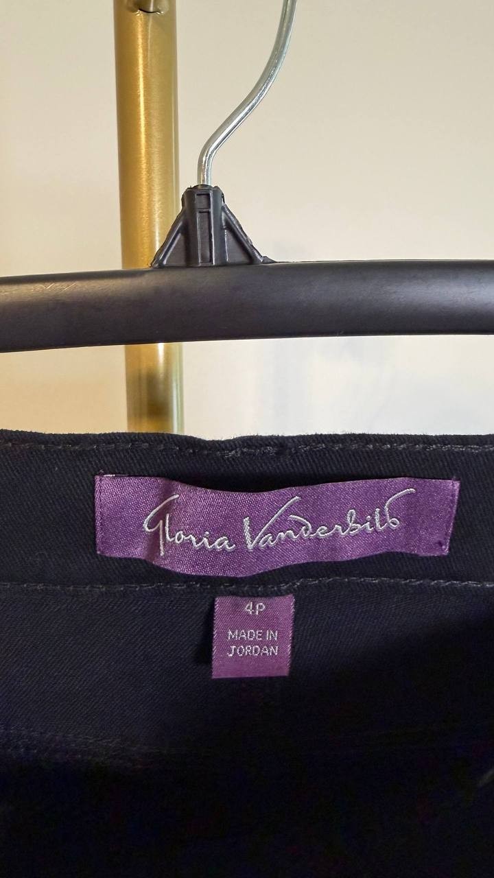 Gloria Vanderbilt Women’s Amanda Classic Fit Jeans Black 4P $48 NWT