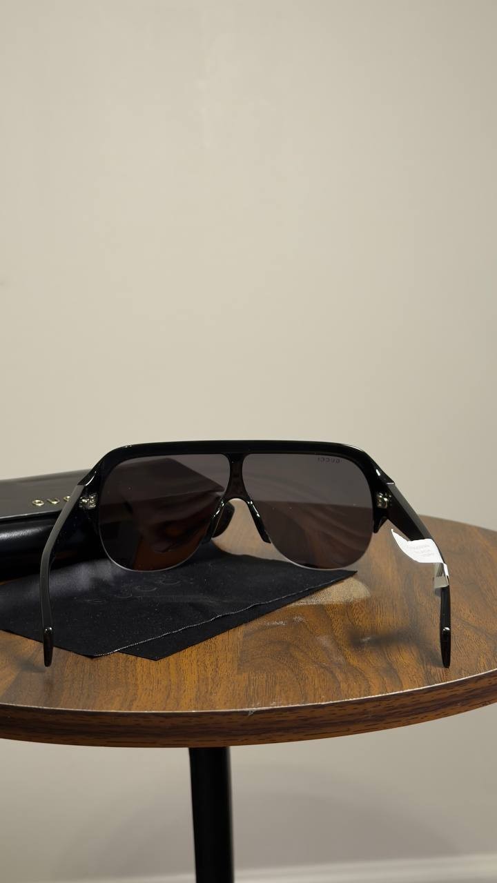 Gucci  Oversize  Shield  Sunglasses  Black  OS  NWT  $430