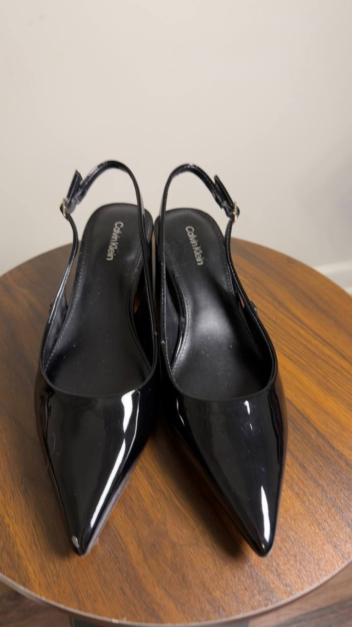 Calvin  Klein  Pointed  Toe  Pumps  Black  7.5M  New  $109