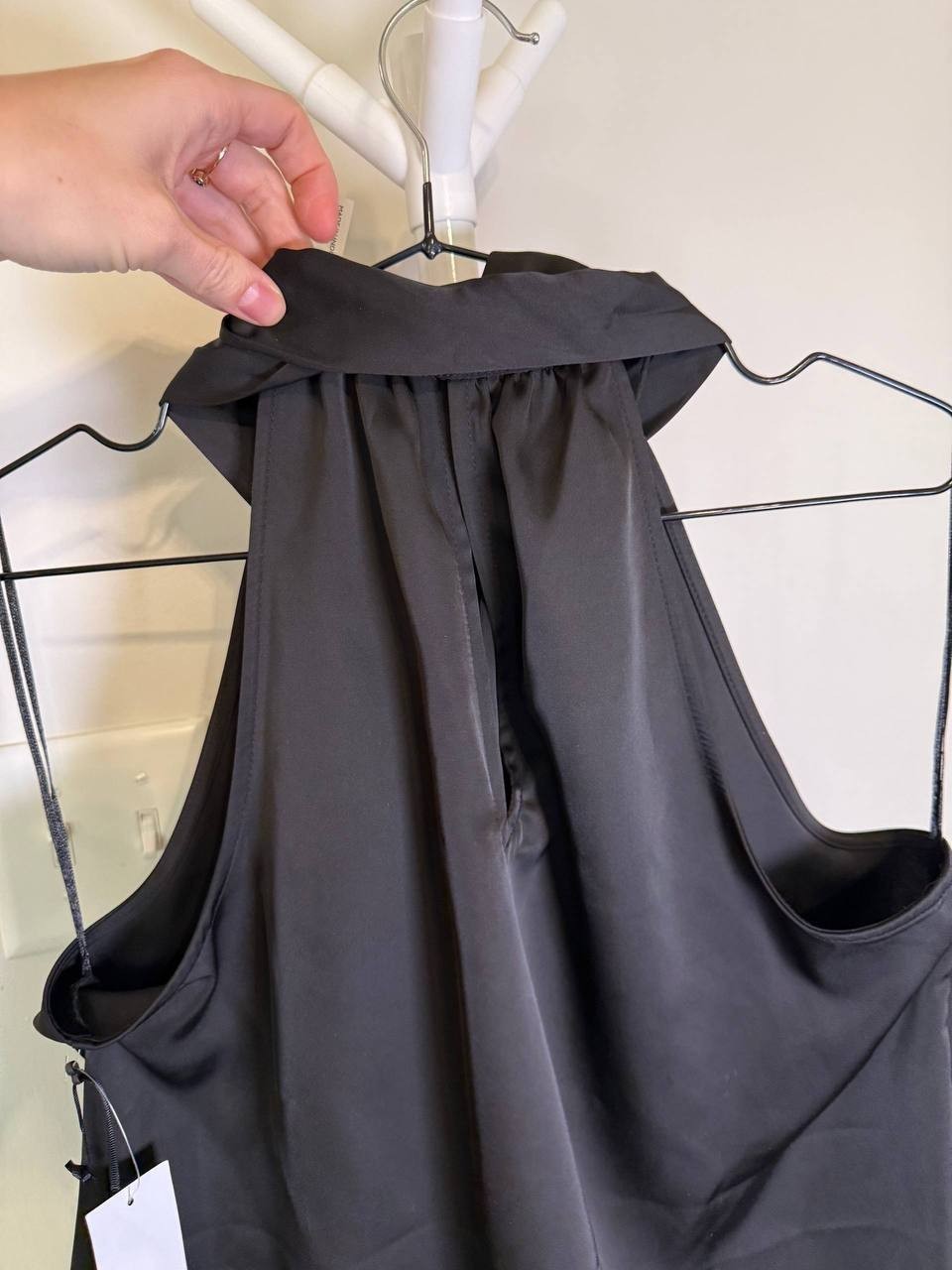 1.STATE Sleeveless Halter Top-Black-Size L-NWT