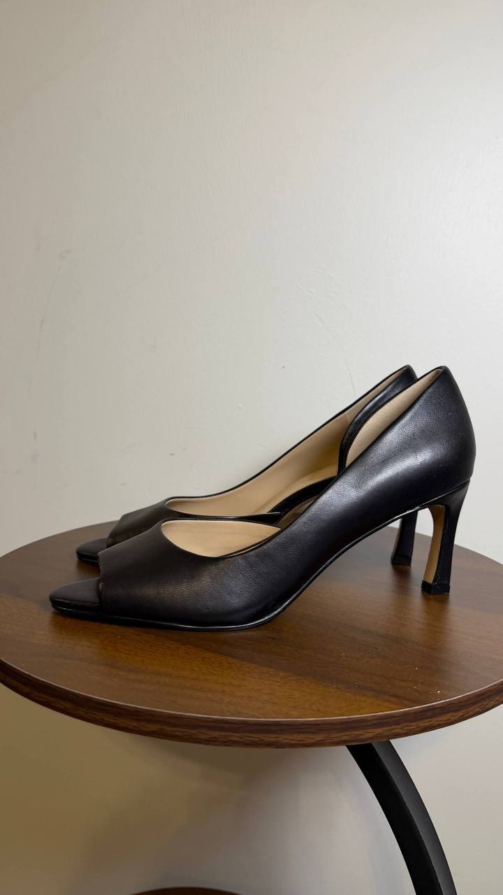Giani Bernini Valorr Pumps 8M Black Leather Peep Toe d’Orsay NIB msrp$89.50