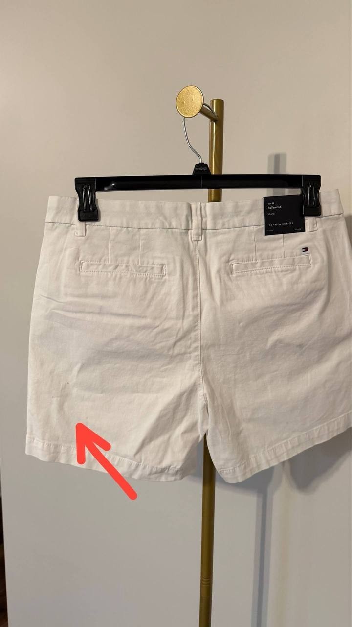 Calvin Klein White Tailored Shorts 10 NWT Stains Noted Needs Dry Clean msrp$54.5