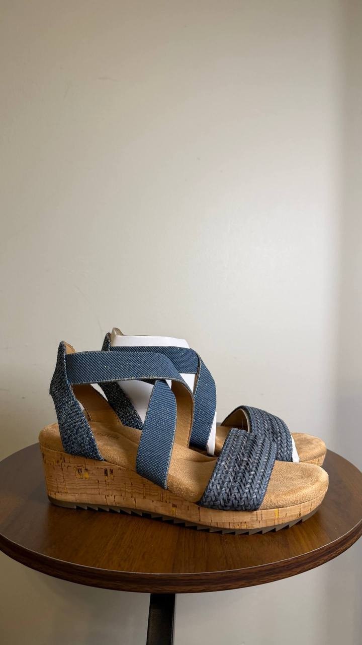 Easy Spirit Lorena Wedge Sandals Denim Women’s 5M Elastic Straps NWB $89