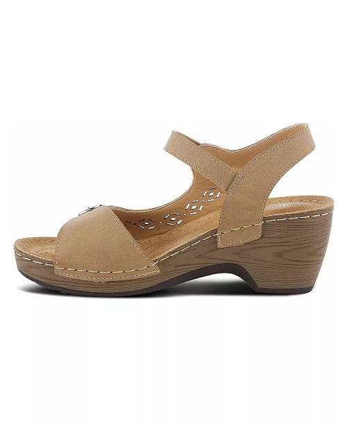 Patrizia  Shantay  Sandals  Tan  Synthetic  9.5‑10  New  With  Box  $70