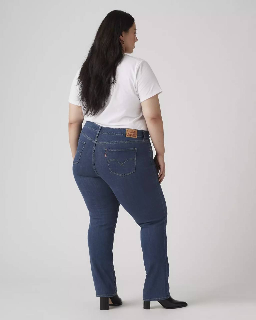 Levi’s Classic Straight Women’s Jeans Plus Size Blue 22W NWT $59.50