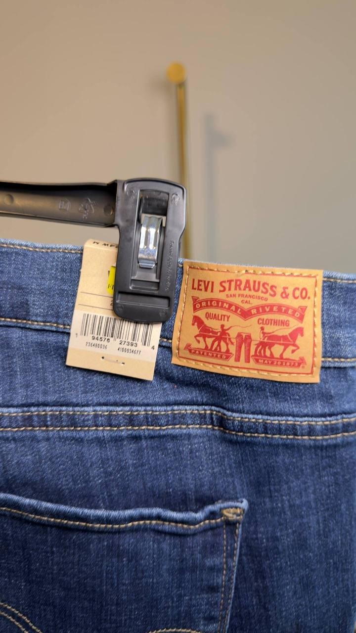 Levi’s Classic Straight Jeans Plus Size Blue 24W NWT $59.50