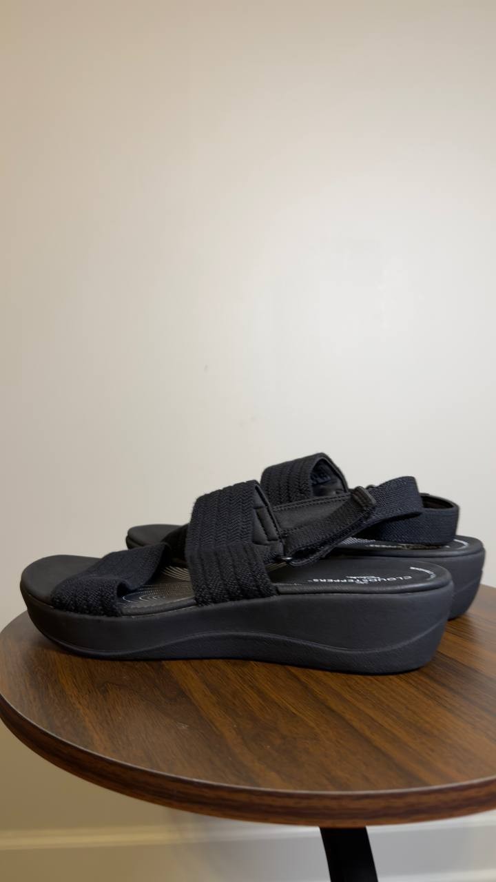 Clarks   Slingback  Sandals  Black  Fabric  8.5M  New  With  Box  $75