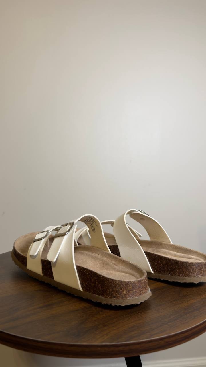 MaddenGirl Footbed Sandals White 7.5 New $55.00