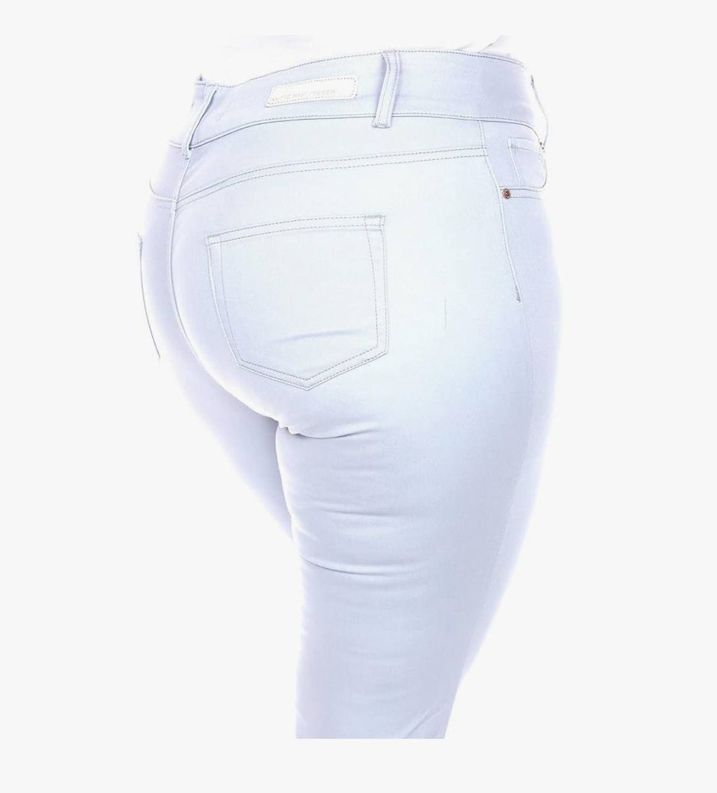 White Mark Plus Size High-Rise Super Stretch Denim Capri Jeans, Size 16