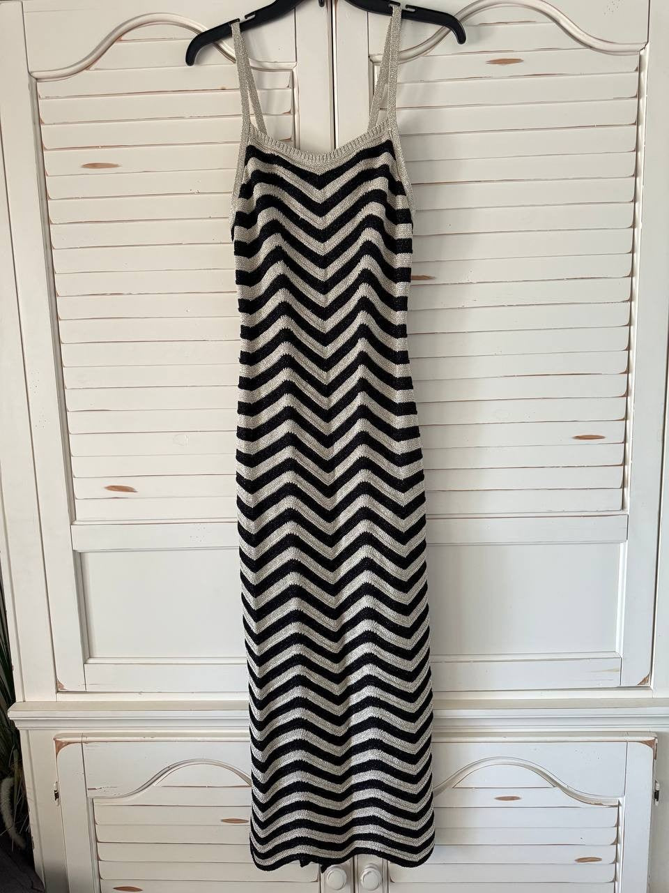 GUESS Vera Chevron Lace-Up Dress Black Striped Size M NWT $198 – Chic Statement