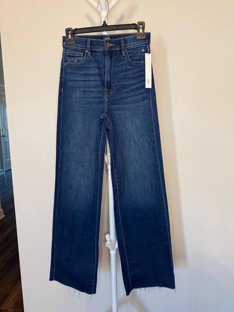 AQUA Dad High‑Rise Wide‑Leg Jeans – Dark Wash – Size 24 – NWT