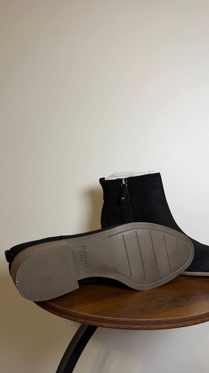 Dr. Scholl’s Suede Ankle Boots 9.5M Black New in Box MSRP $130