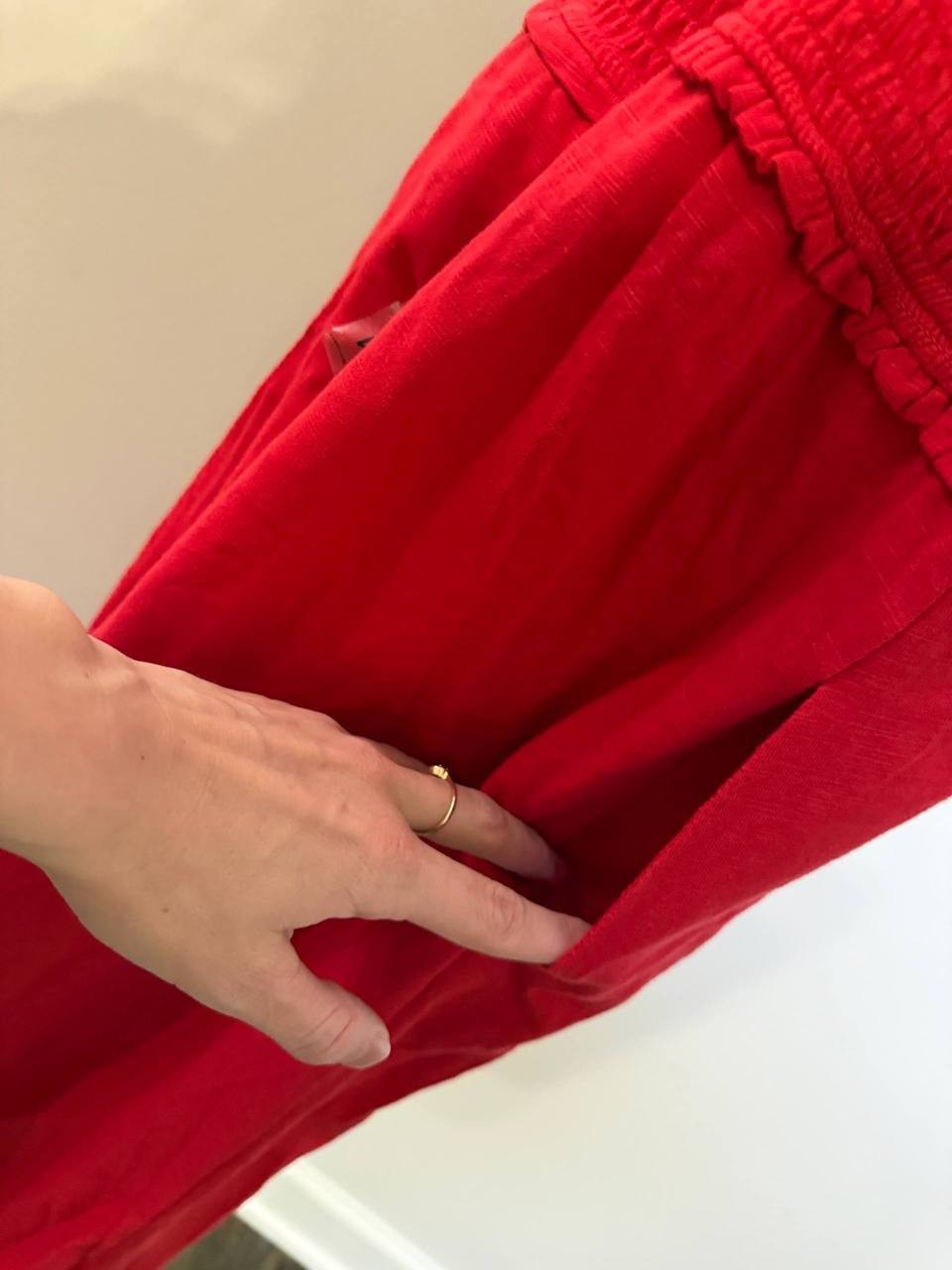 Tommy Hilfiger Smocked Midi Dress- Red – Size M – NWOT – €83.24