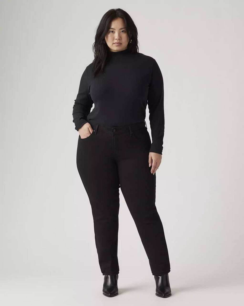 Levi’s 311 Shaping Skinny Jeans Plus Size Soft Black 24W NWT $74.95