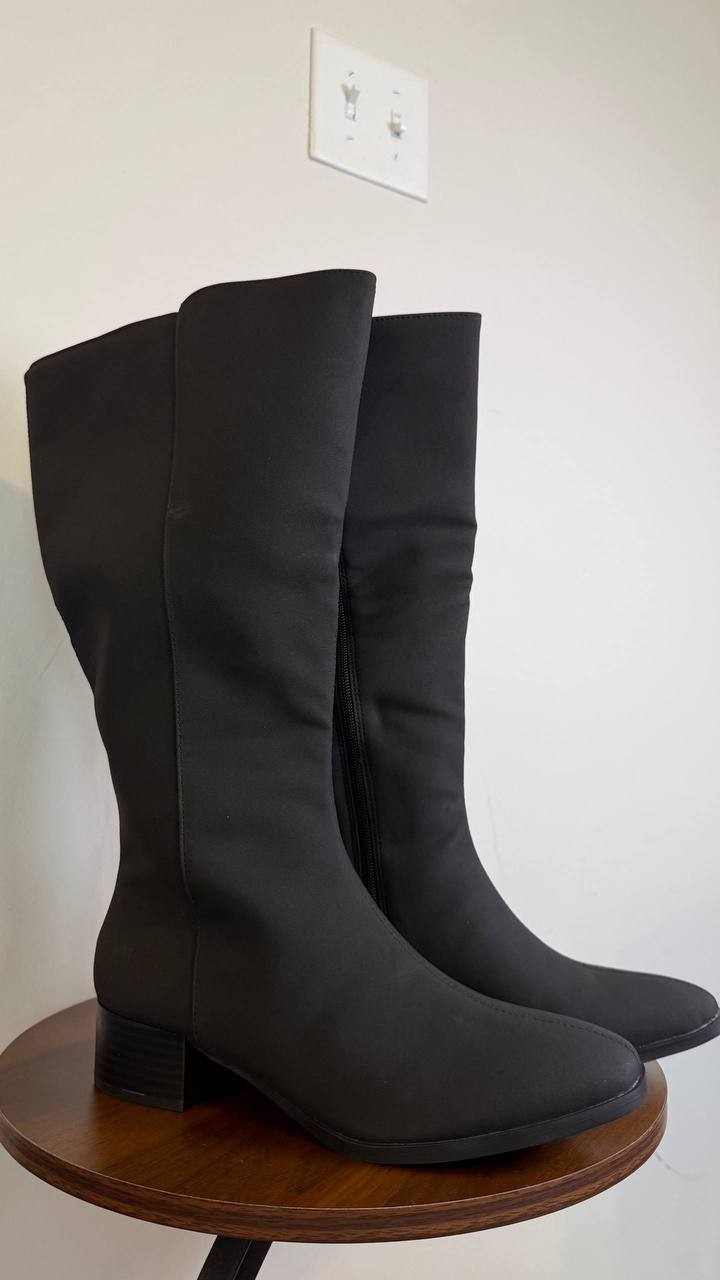 Journee Collection Women’s Devri Knee High Boots Black 8M, MSRP 122$ NWB