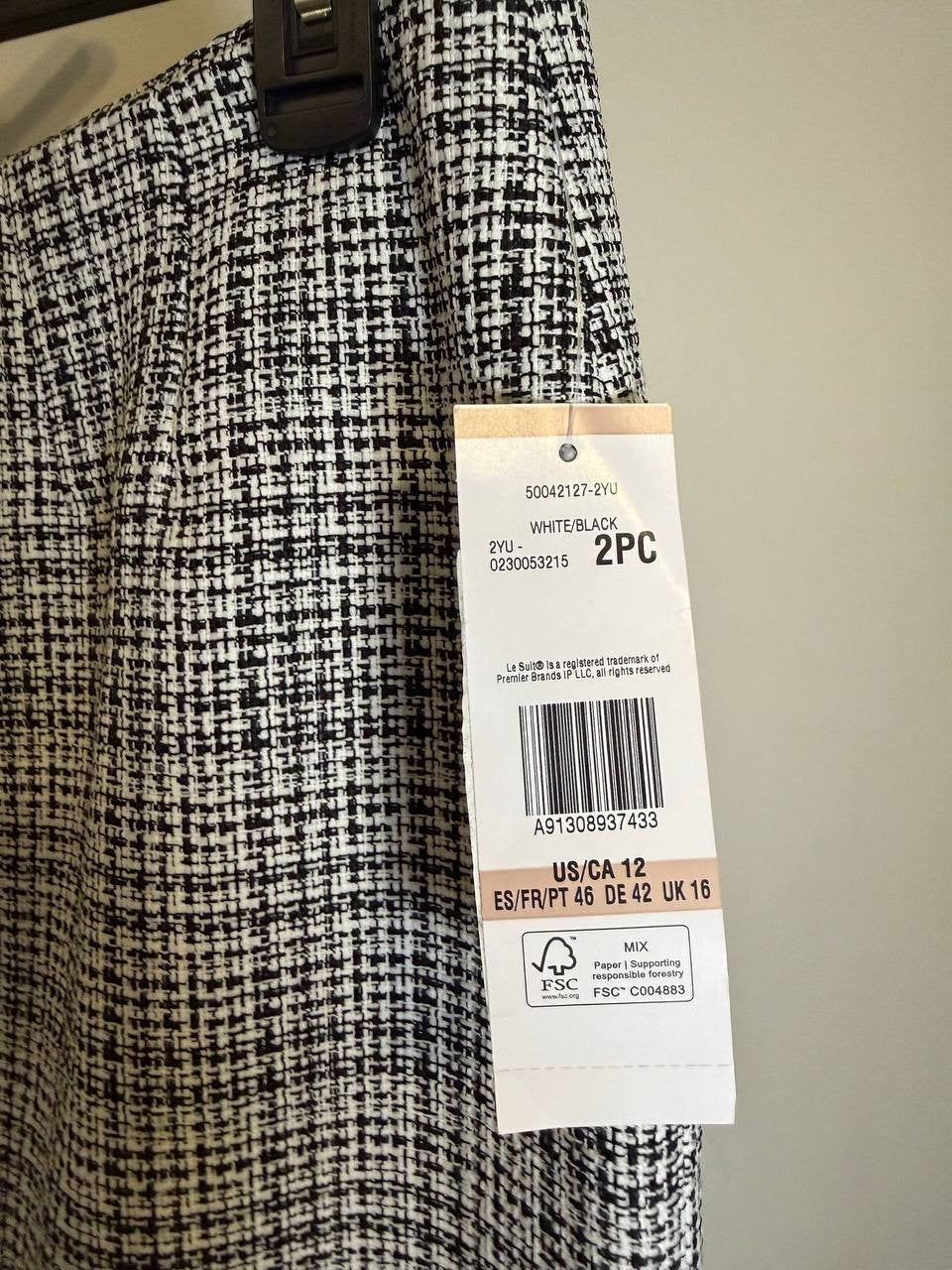 Le Suit Classic Career Skirt – 12 – NWT