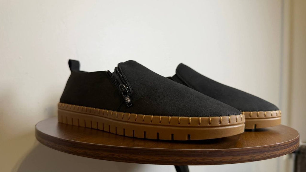 Easy Street Astoria Flats 7M Black Zip‑Up Comfort Stretch Round Toe NIB msrp$65