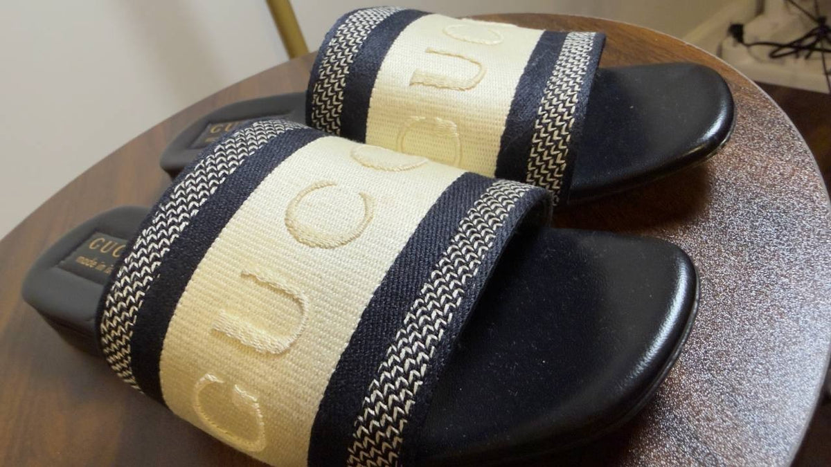 Gucci  Slide  Sandals  White/Black  35  Pre‑owned 