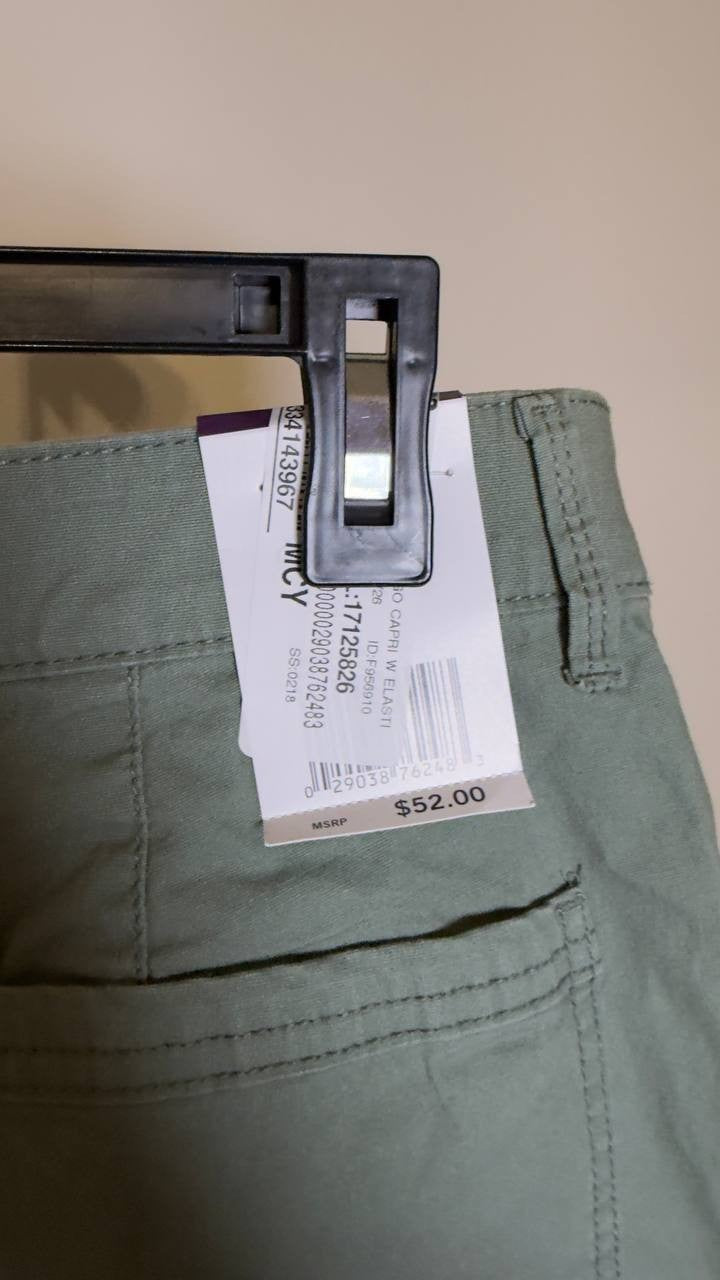 Gloria Vanderbilt Women’s Cargo Capri Pants Garden Sage 14 NWT $52