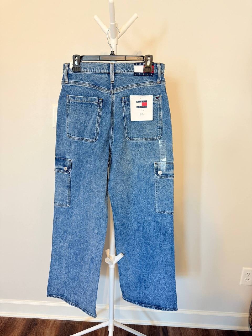 Tommy Jeans Claire High‑Rise Wide‑Leg Cargo Jeans – Size 31x30 – NWT – $188