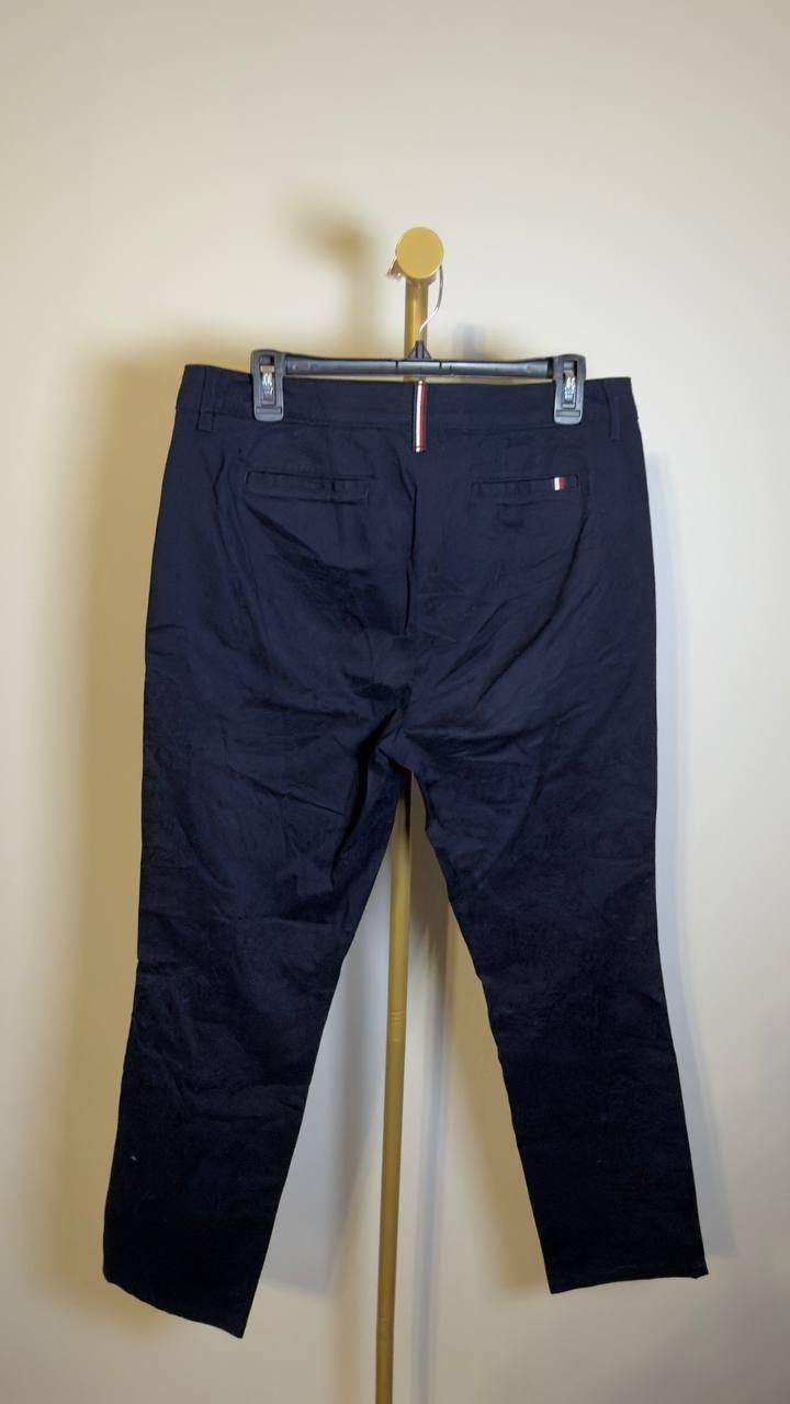 Tommy Hilfiger Women’s Slim Fit Chino Navy Size 10 Pre‑Owned Good $79.50