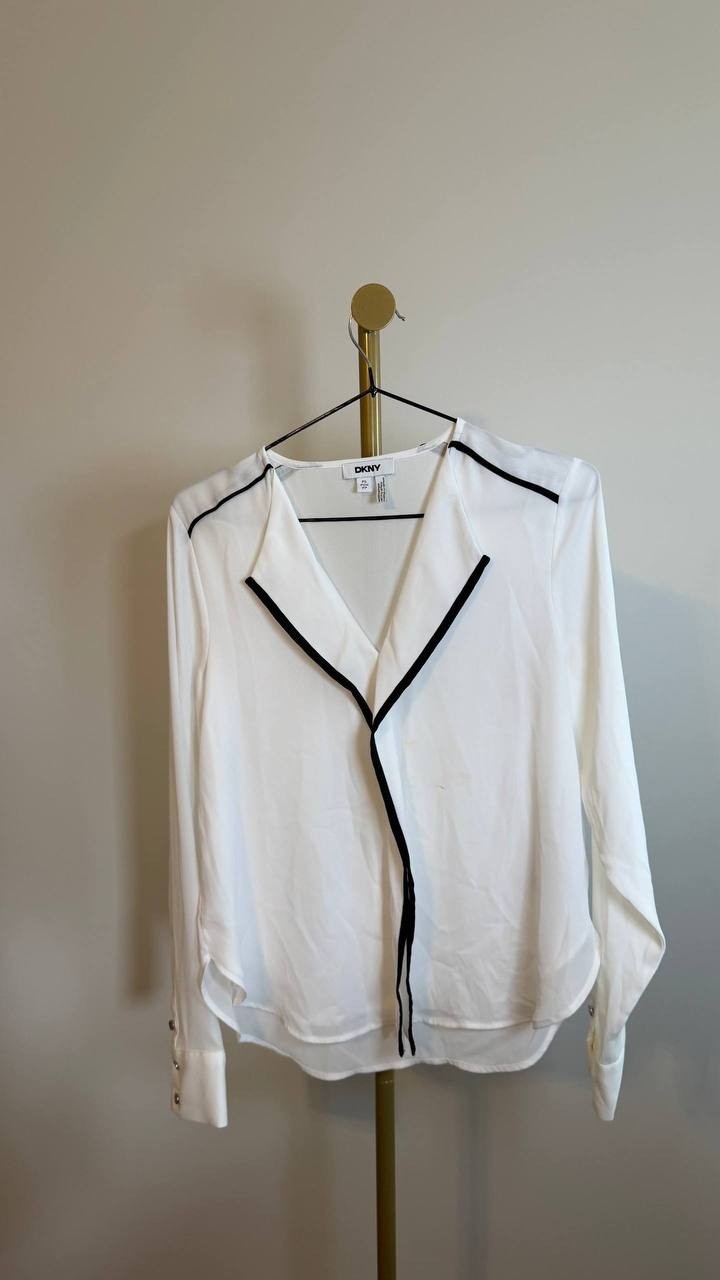 DKNY Contrast Trim Long Sleeve Blouse White Petite SizePS NWOT $69 Needs Washing