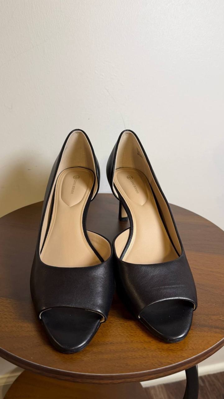 Giani Bernini Valorr Pumps 8M Black Leather Peep Toe d’Orsay NIB msrp$89.50