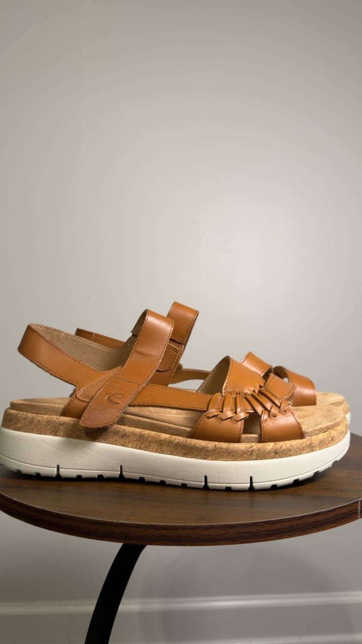 Easy  Spirit  Platform  Sandals  Cognac  9W  New  $85
