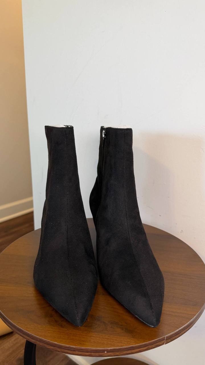 Journee Collection Arely Kitten Heel Booties Black 11WD Man‑Made $108 NWB