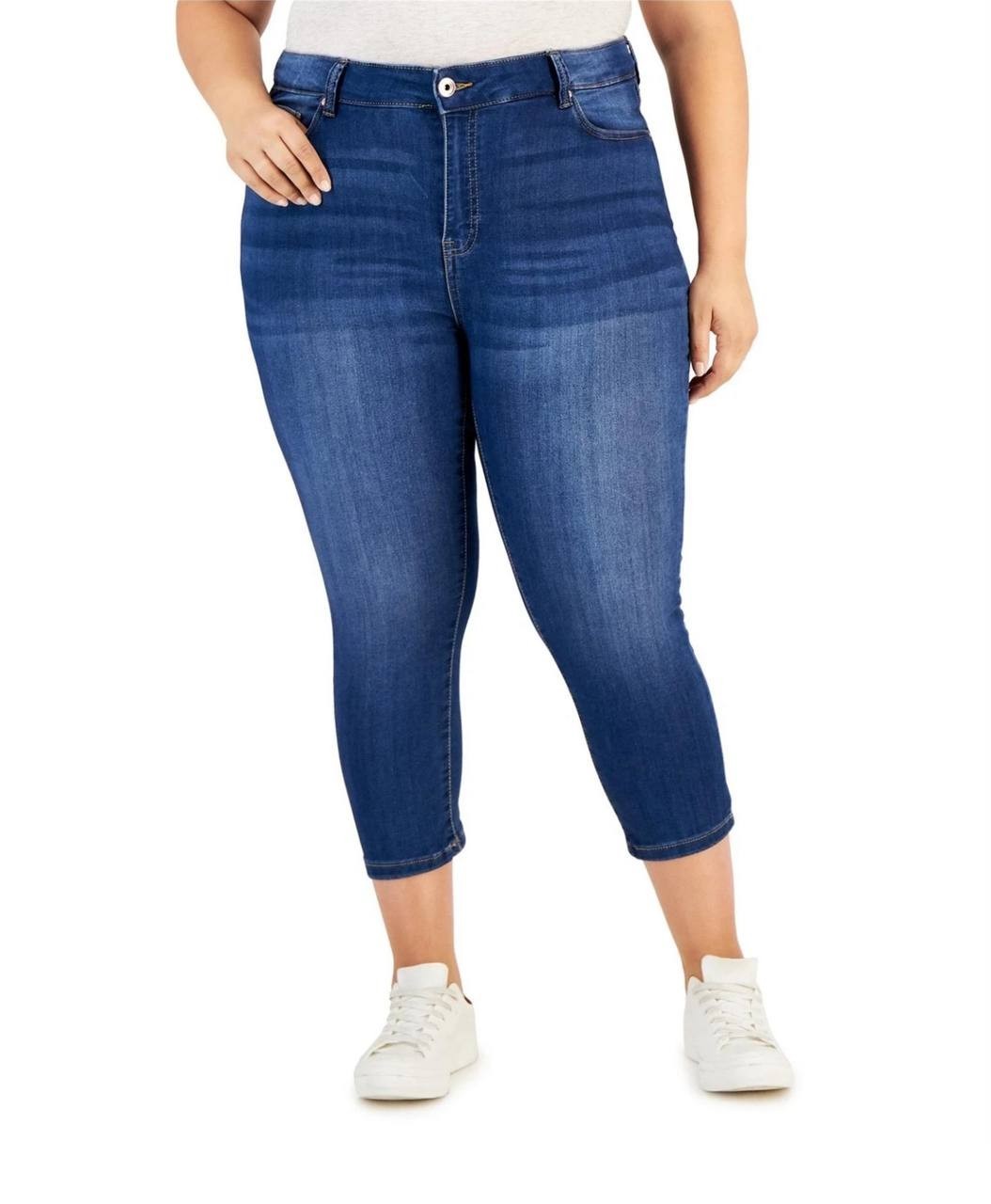 Celebrity Pink Plus Size Capri Skinny Jeans Mid Rise Blue Wash 22 Denim