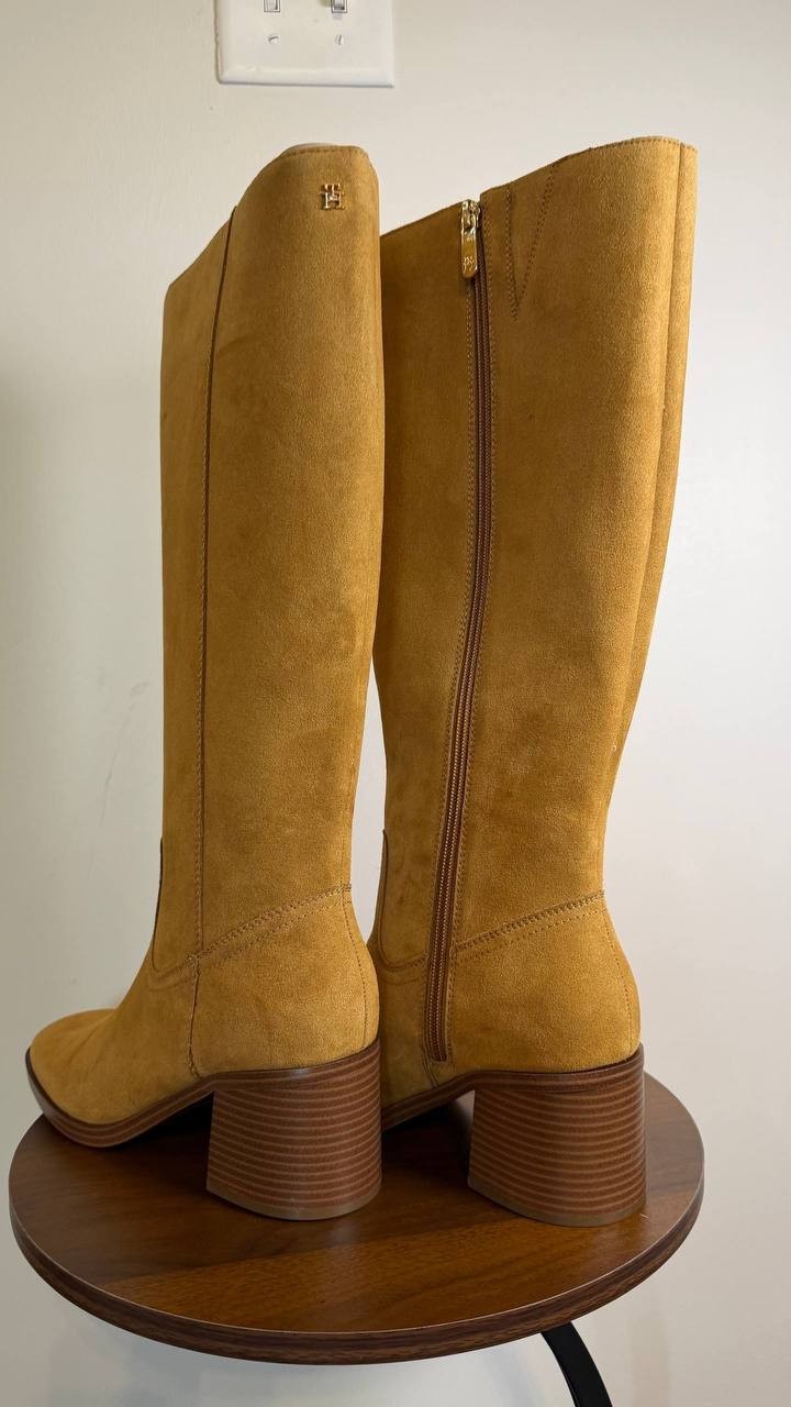 Tommy Hilfiger Laythen Boots 8.5M Natural Suede Tall Square Toe NIB msrp$159