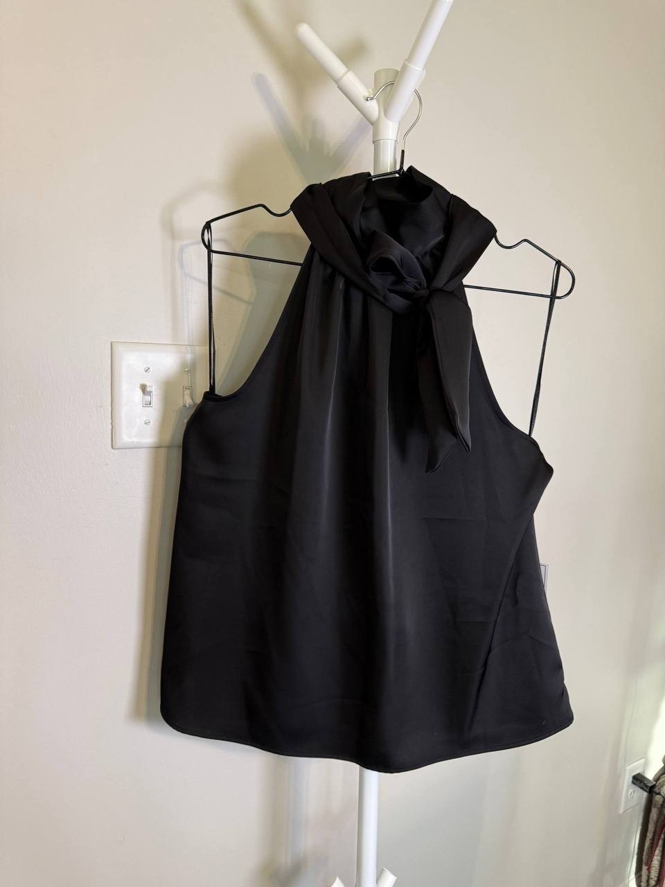 1.STATE Sleeveless Halter Top-Black-Size L-NWT