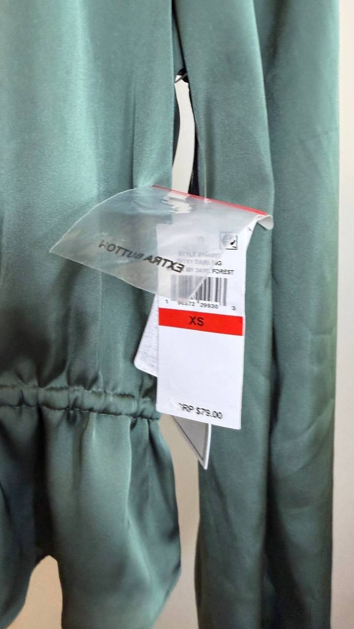 1.STATE Drawstring Waist V‑Neck Peplum Top Green SizeXS NWT Missing Button