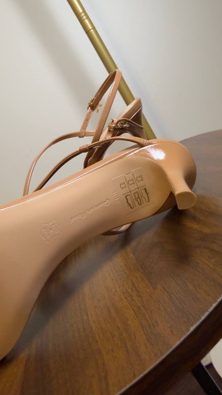Gianvito  Rossi  Manhattan  70  Leather  Toe  Sandals  Natural  38.5  New  $945