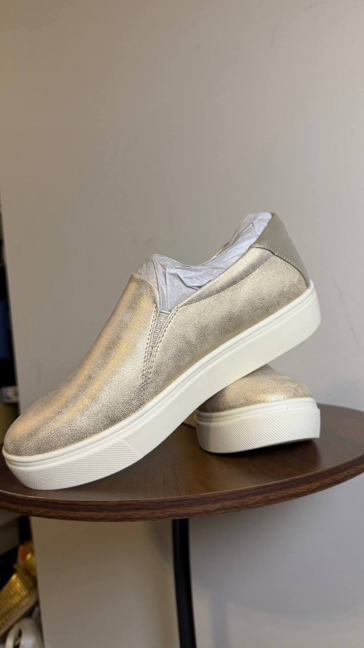 Dr. Scholl’s Light Gold Faux Leather Slip‑On Sneakers 6M NIB $80