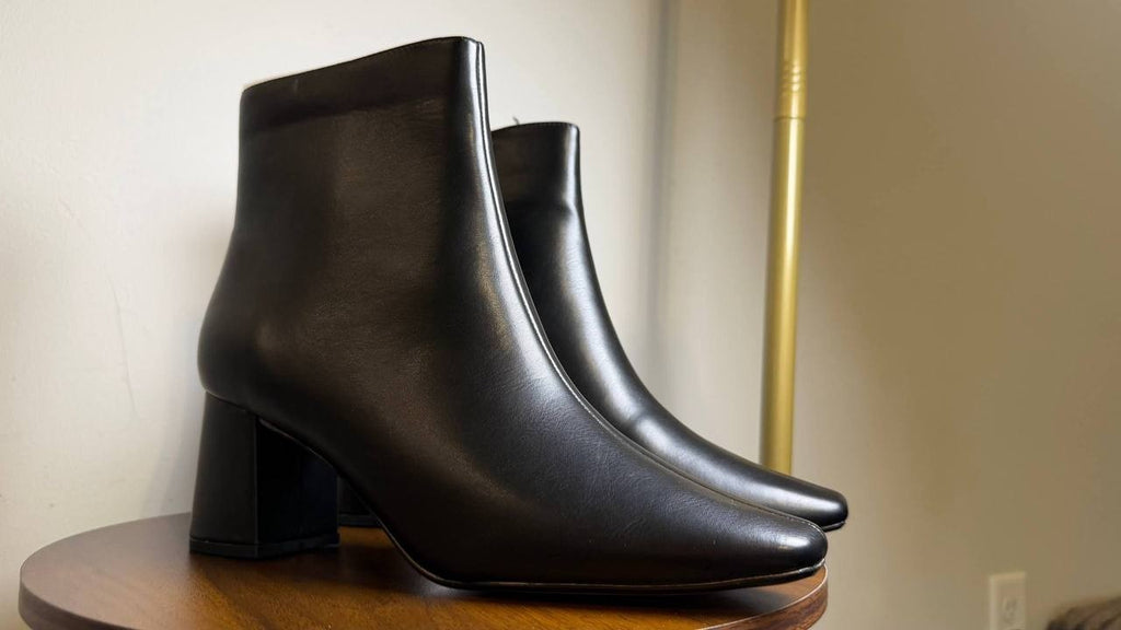 Journee Collection Women’s Haylinn Block Heel Dress Booties – Black – Size 11
