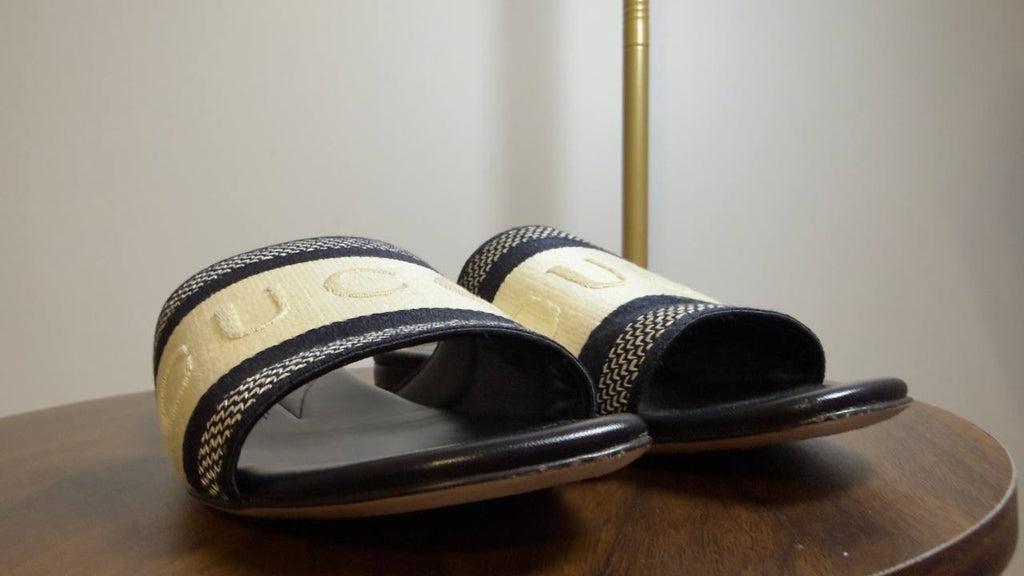 Gucci  Slide  Sandals  White/Black  35  Pre‑owned 