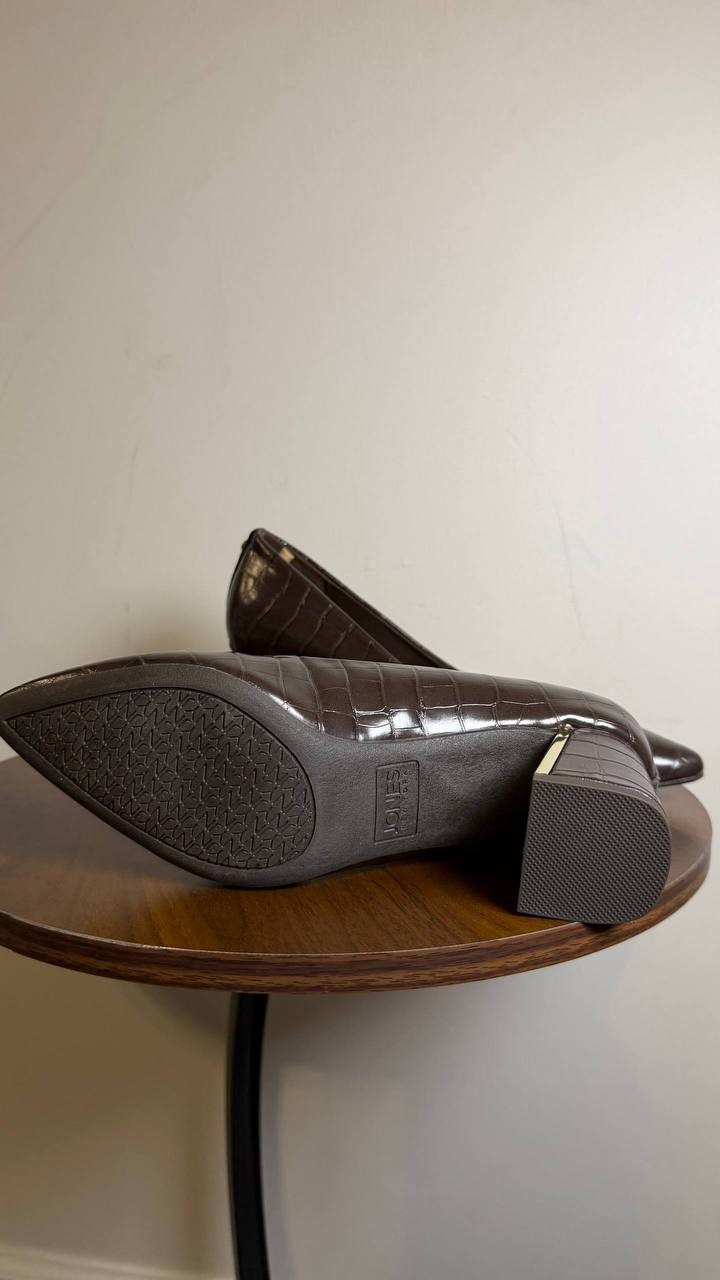 Jones New York Dark Brown Croco Polyurethane Dress Pumps 6M New in Box MSRP $69.
