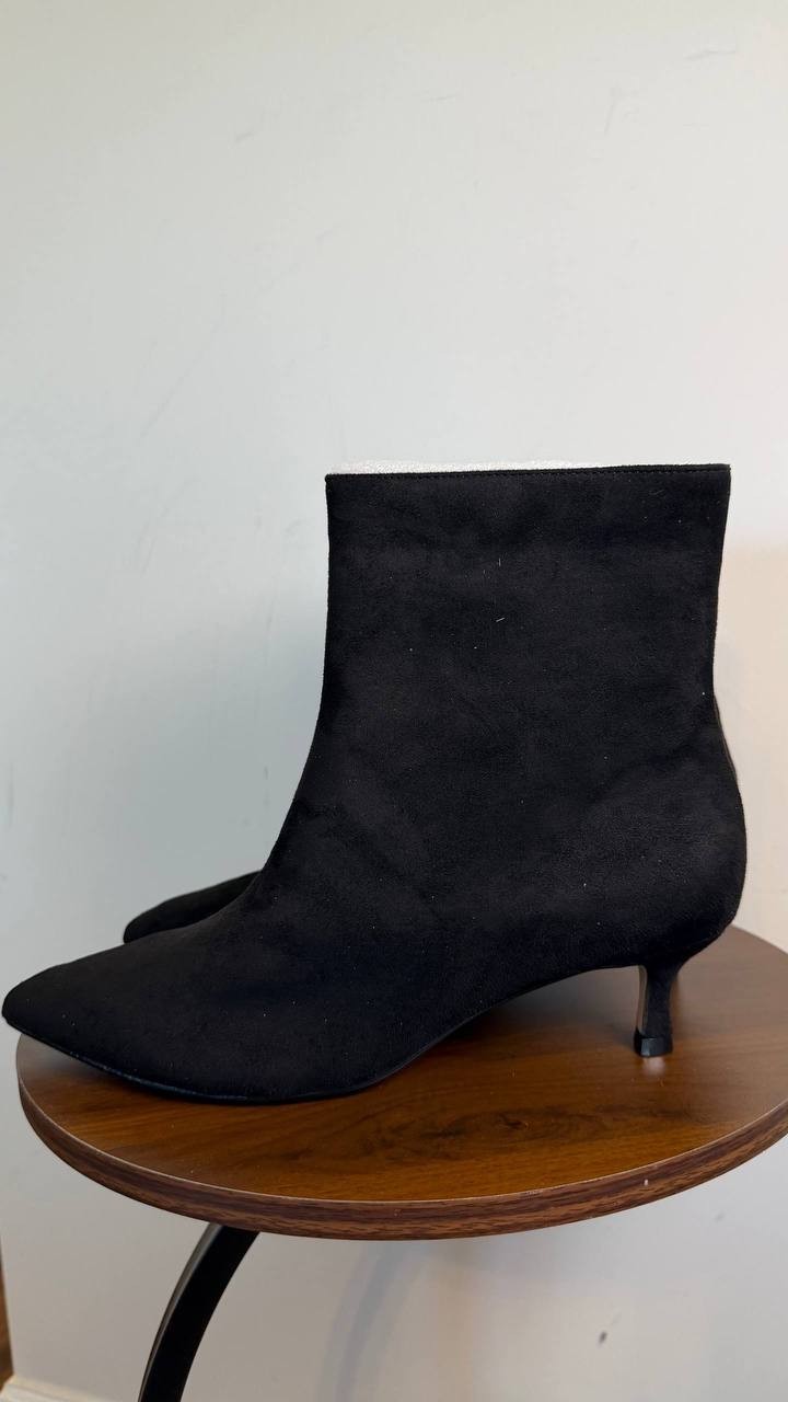 Journee Collection Arely Kitten Heel Booties Black 11WD Man‑Made $108 NWB