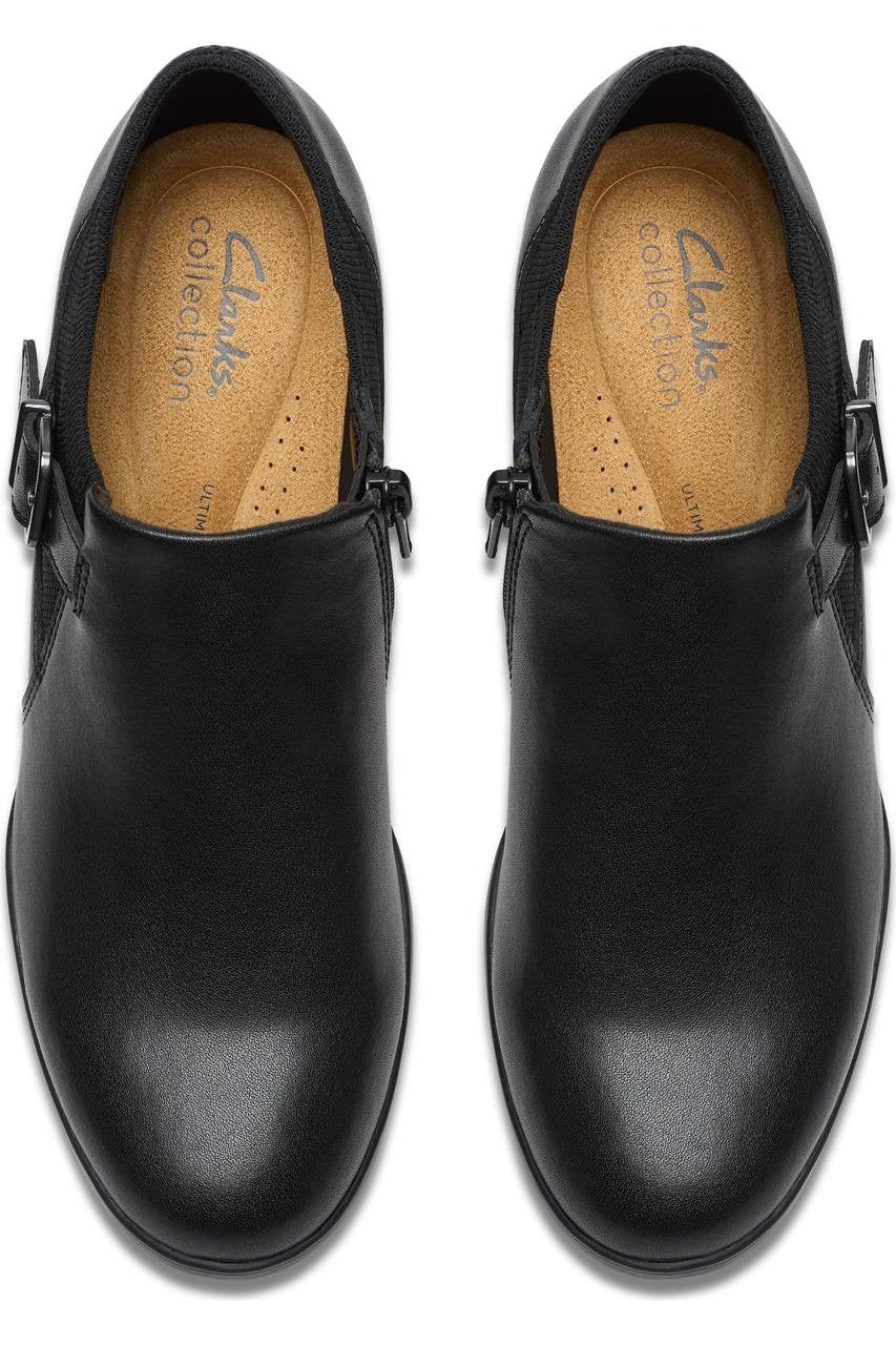 Clarks  Shooties  Black  Leather  8M  New  $105