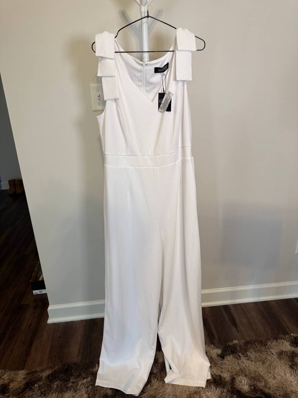 Kasper V‑Neck Bow‑Strap Jumpsuit – Size XL – NWT – $119