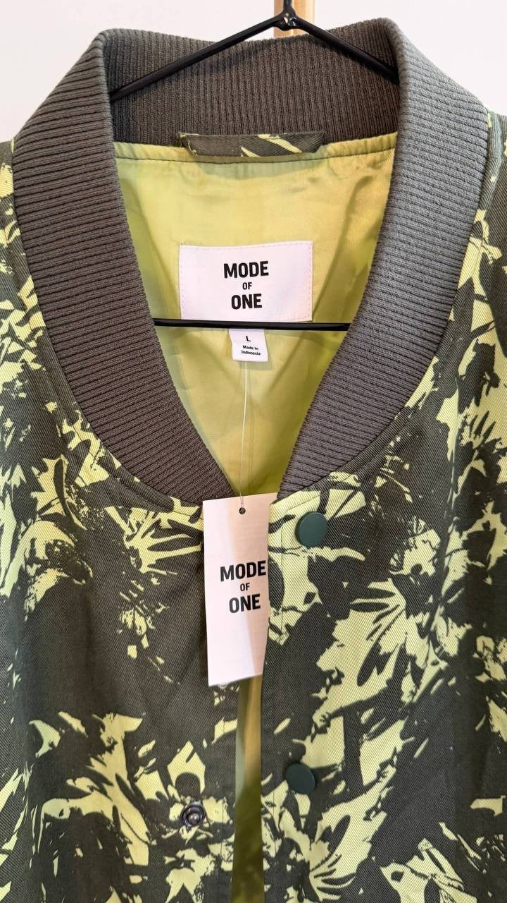 Mode of One Men’s Abstracted Floral Printed Bomber Jacket Regular Fit L $139.50