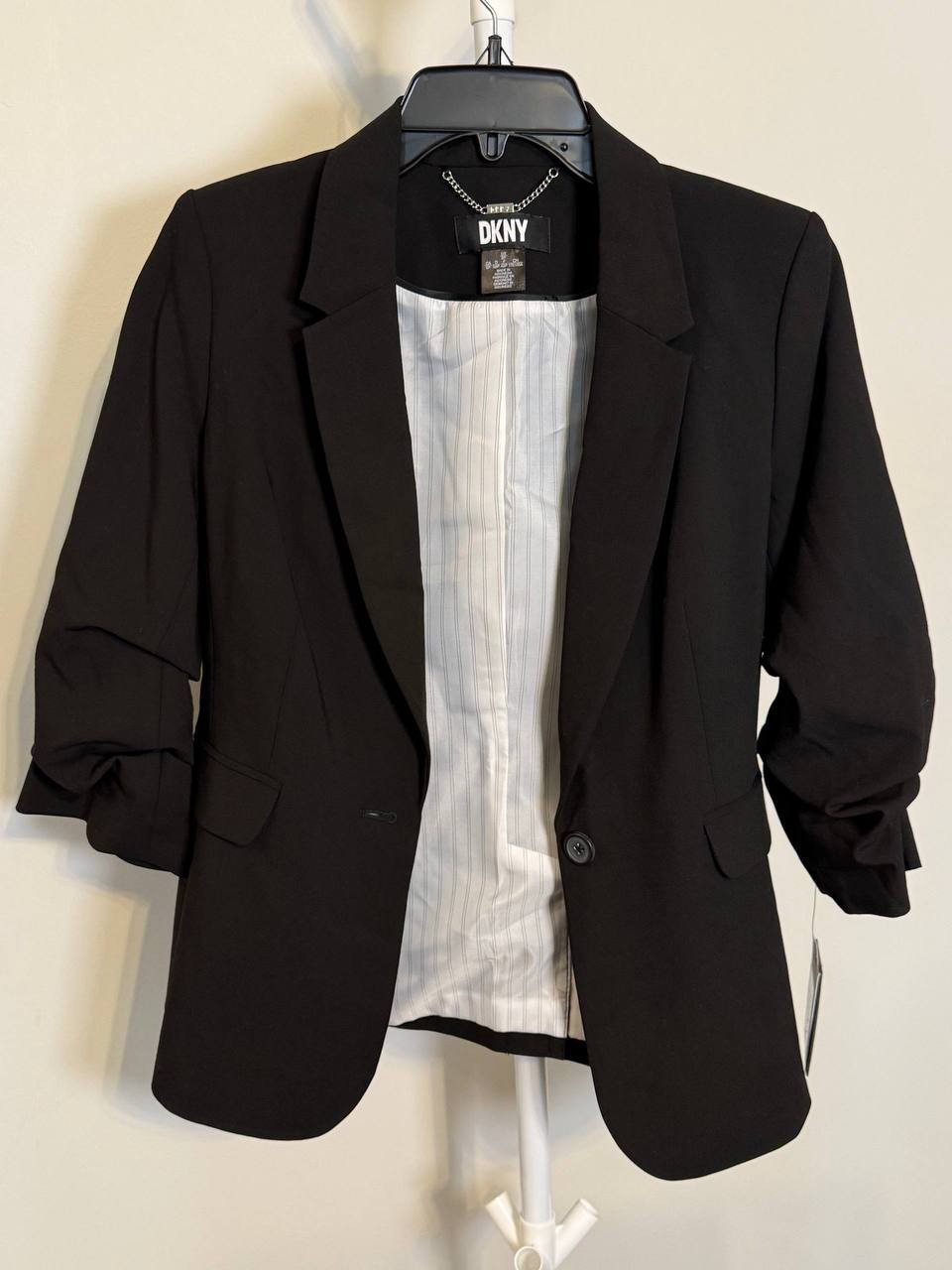 DKNY Ruched‑Sleeve One‑Button Blazer – Size 8P – NWT – $139