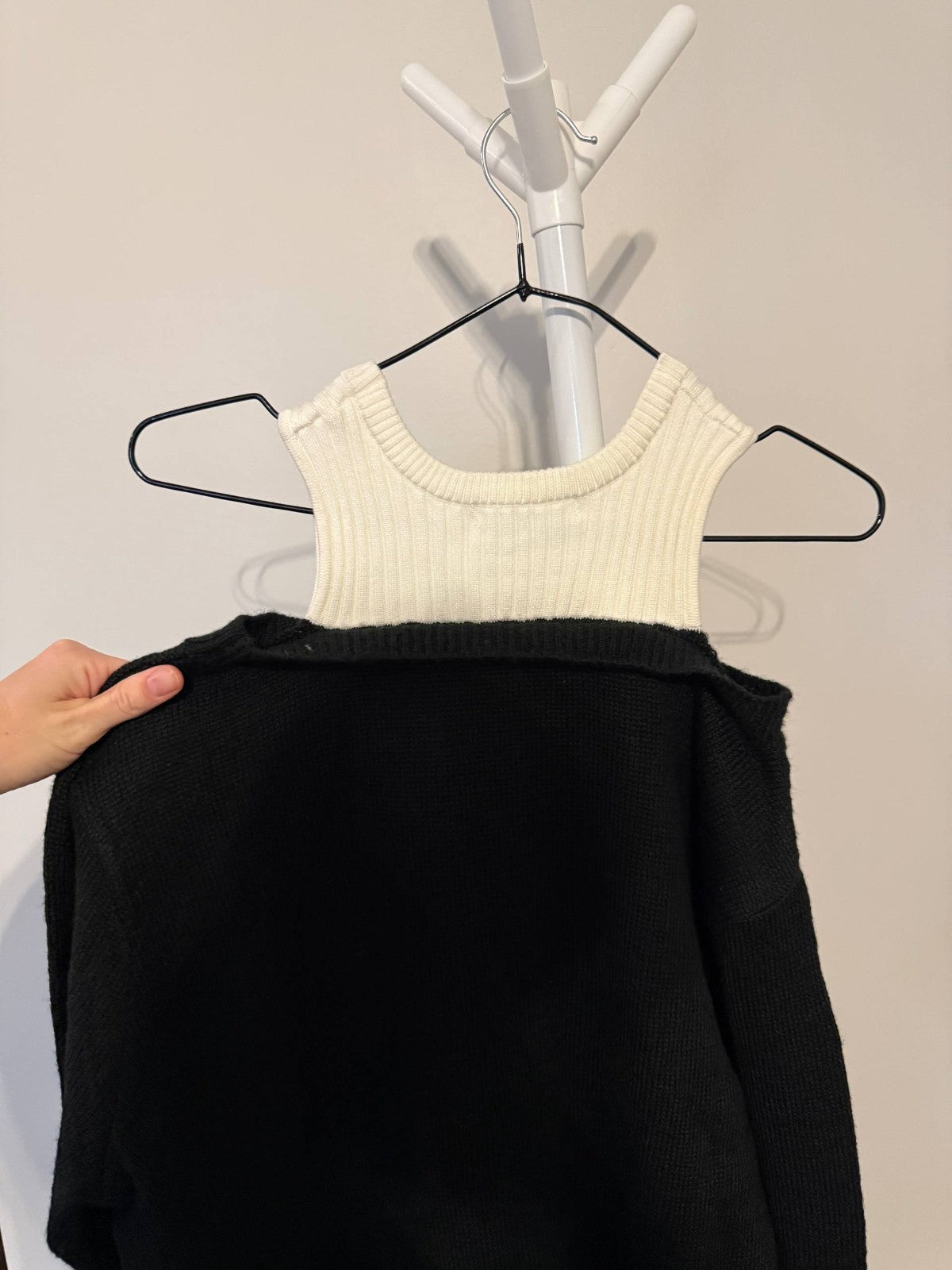 AVANTLOOK Twofer Knit Colorblock Sweater Top – Black/White – NWT – Sizes XS–L