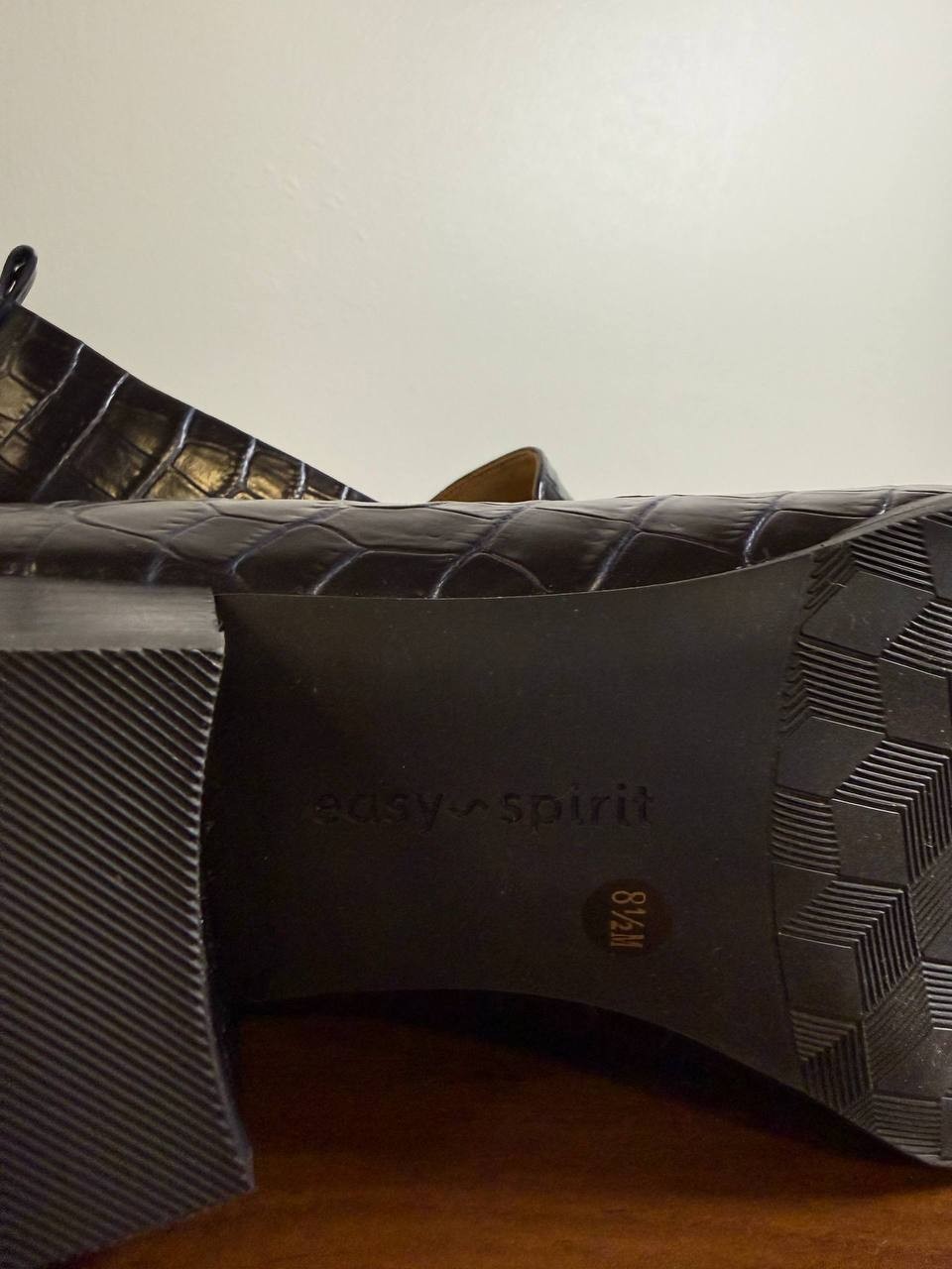 Easy Spirit Women’s Darlene EFlex Block Heel Loafers – Black – 8.5M – New in Box