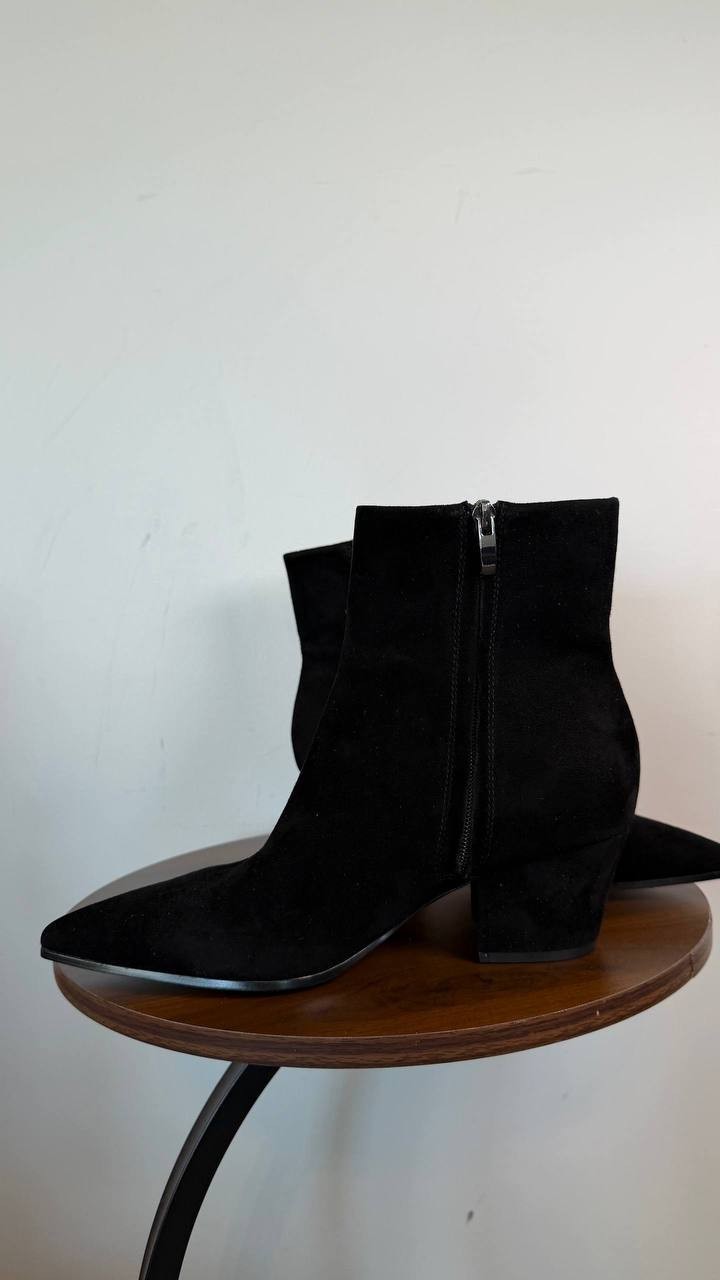 Nine West Savie Women’s Block Heel Ankle Booties Black 8M Suede $169 NWB